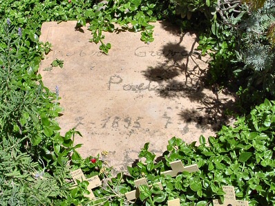 Robert Graves' tomb