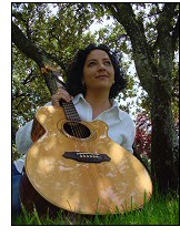 Concert by Inma Serrano in the Sala Palmanova